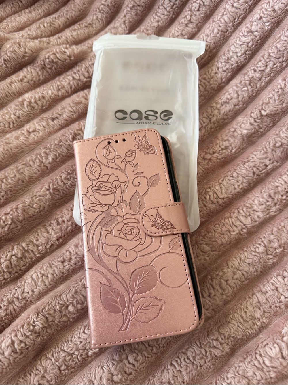 iPhone 14 Pro Max Wallet Case - Rose Pink Floral Folio